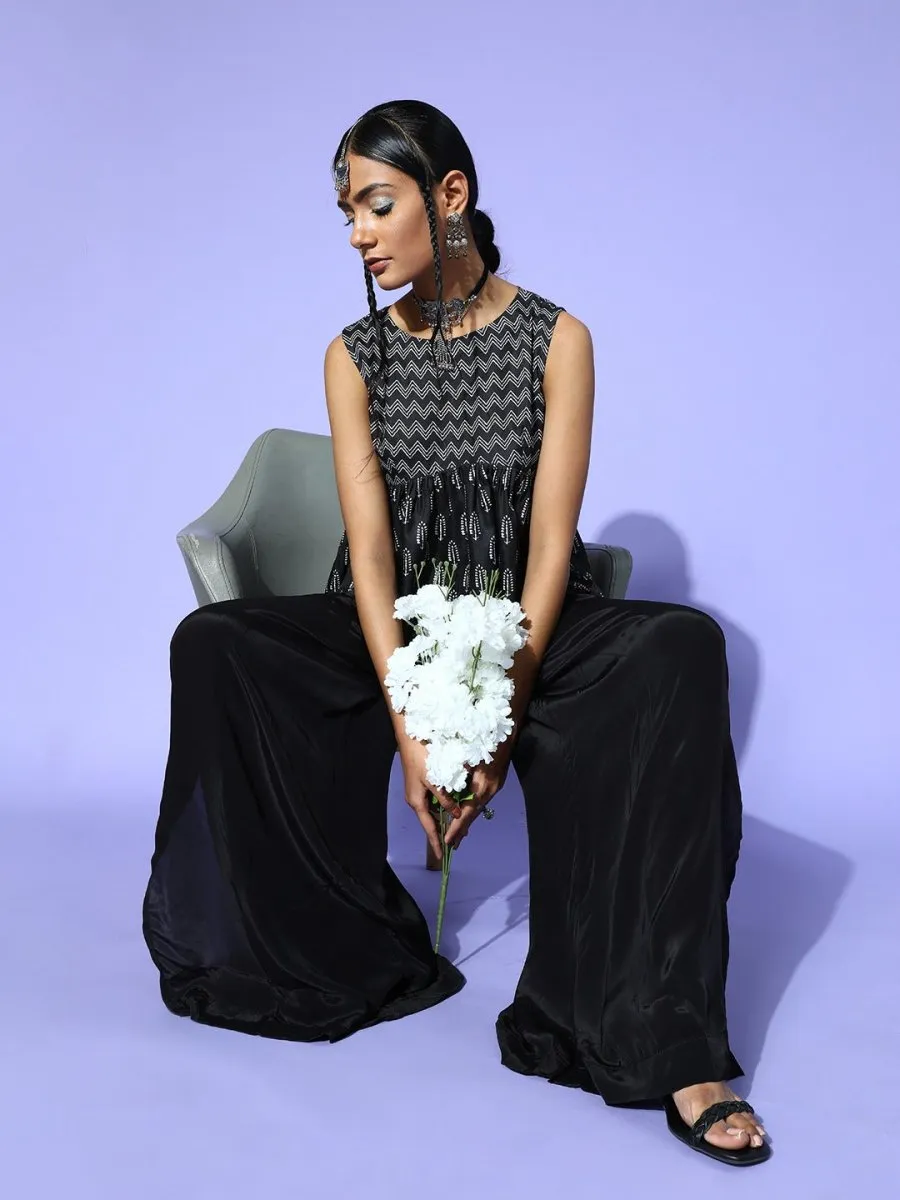 Black Cotton Blend Printed Crop Top