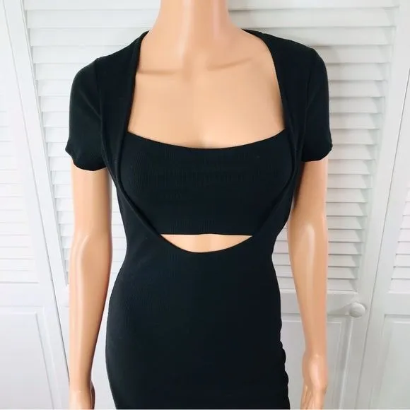 BLUE BLUSH Black Knit Short Sleeve Cut Out Dress Size Medium