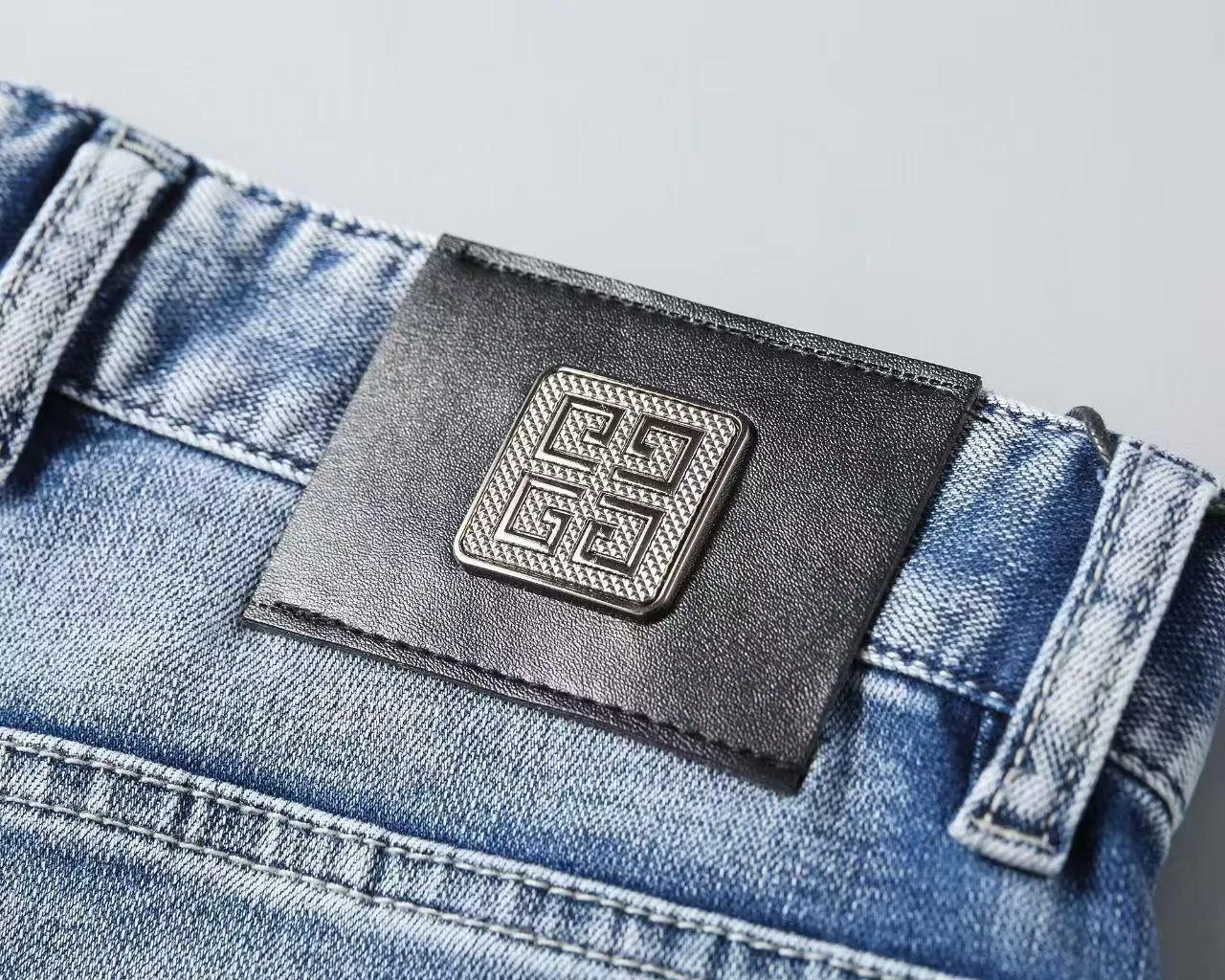 Givenchy Jeans