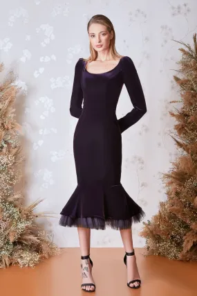Long-Sleeved Midi Dress with Ruffled Hemline