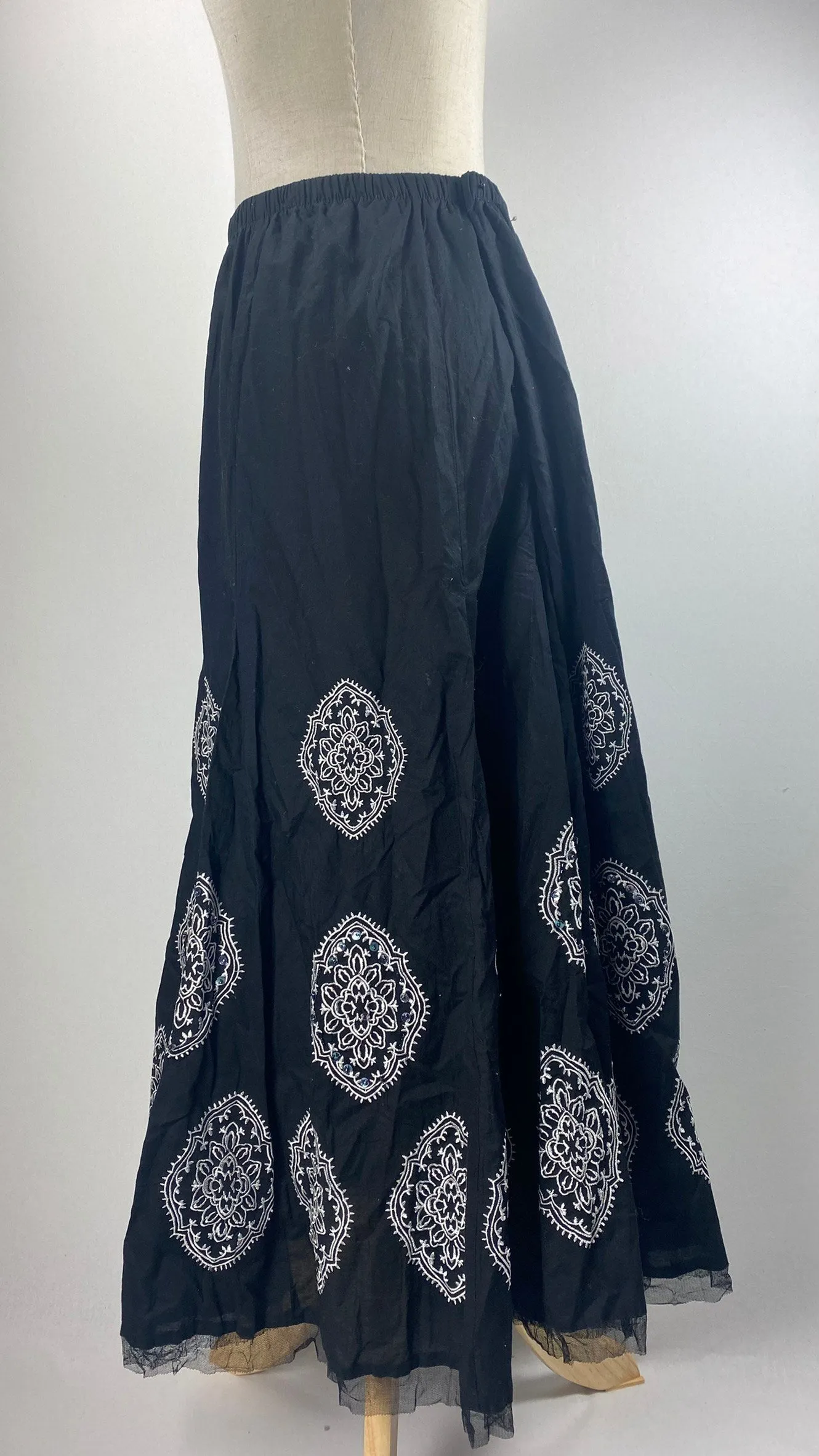 Midi Embroided Skirt, Black