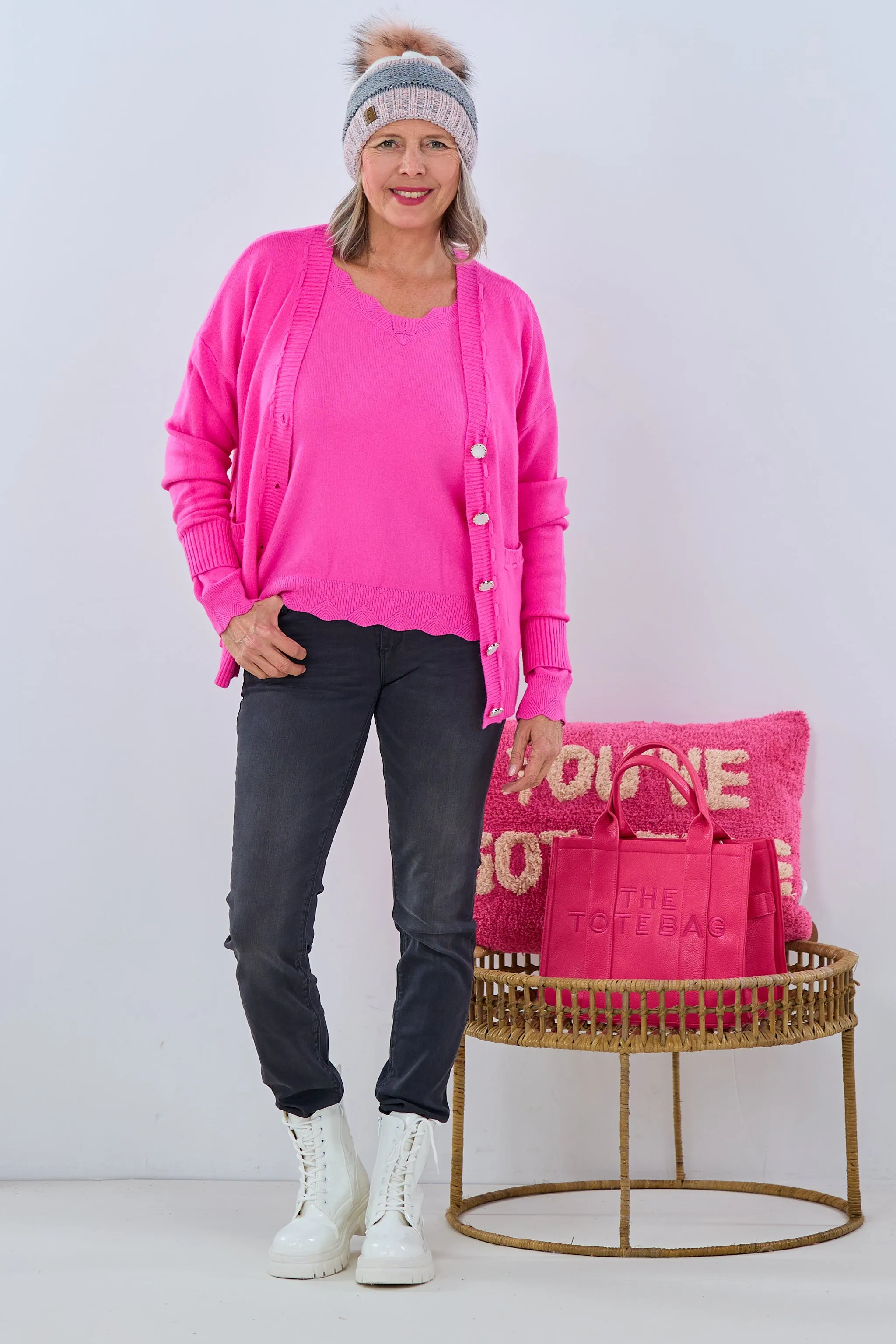 Pulli mit gezacktem V-Ausschnitt, pink