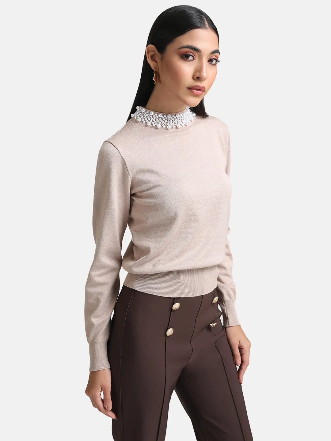 Pullover With Pearl Embellishment At Neck