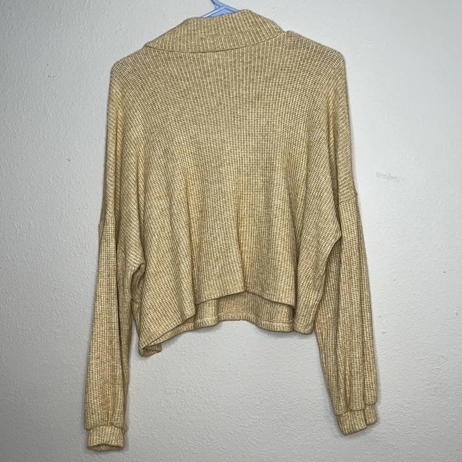 Small Made With Love Yellow Gold Floppy Collared V-Neck Knit Crop Top Sweater